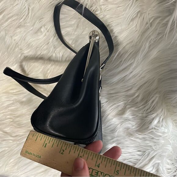 Mystique Collection Genuine Stingray Skin Black
Leather Handbag Vintage Purse - Picture 6 of 12